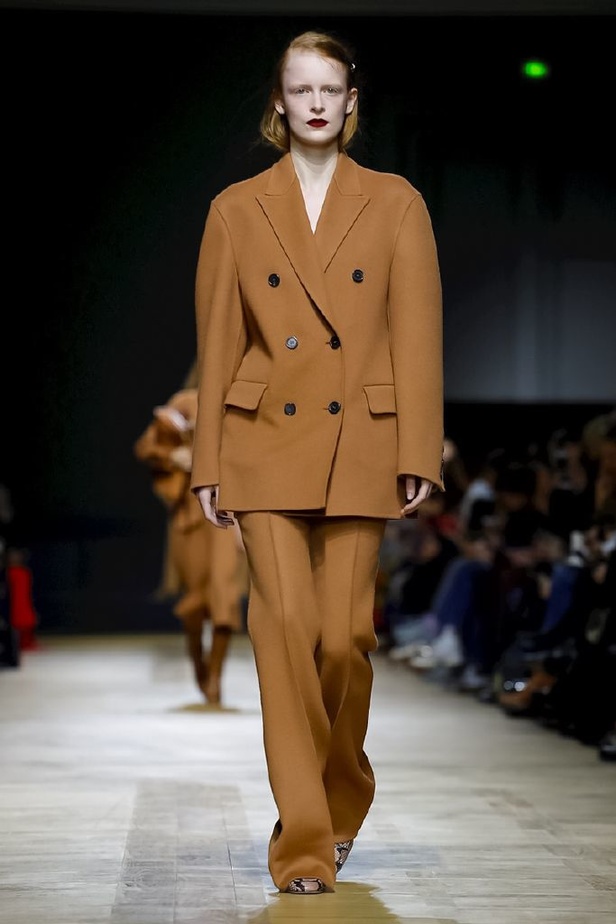 عرض ازياء روشاس لخريف وشتاء 2018