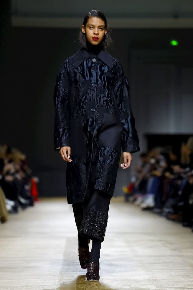 عرض ازياء روشاس لخريف وشتاء 2018