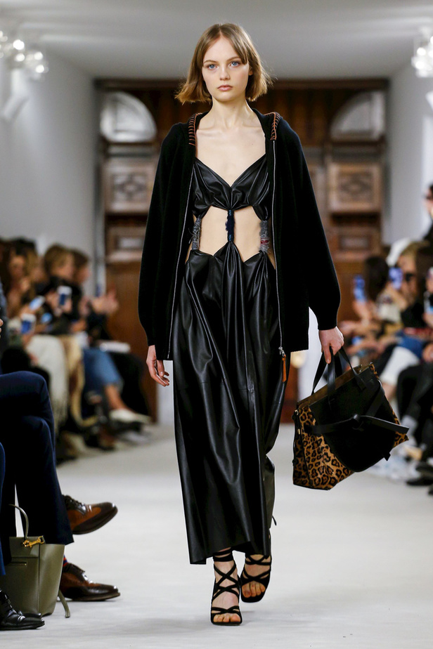 عرض ازياء لويفي لخريف وشتاء 2018