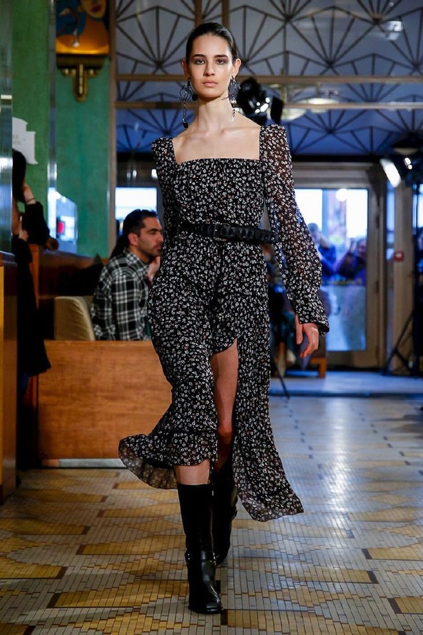 عرض ازياء ألتوزارا لخريف وشتاء 2018