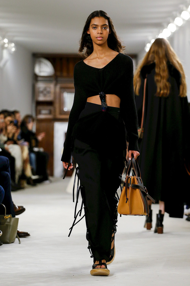 عرض ازياء لويفي لخريف وشتاء 2018