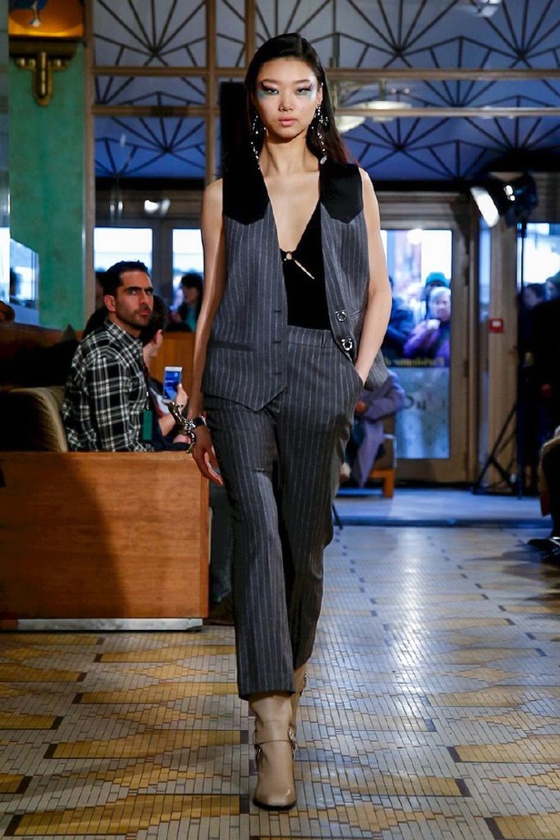 عرض ازياء ألتوزارا لخريف وشتاء 2018