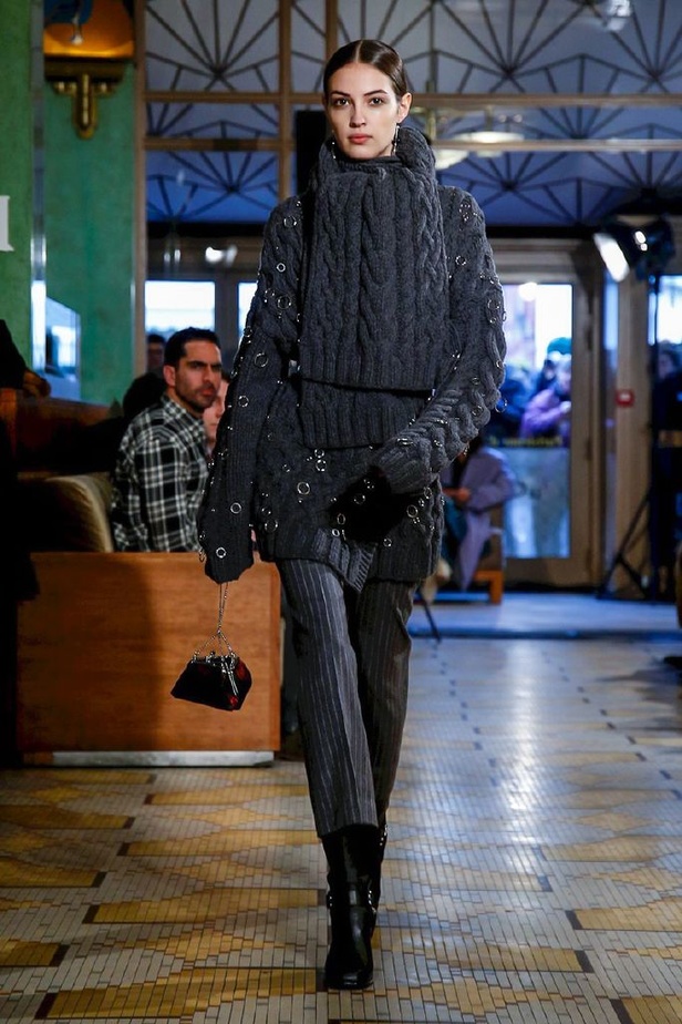 عرض ازياء ألتوزارا لخريف وشتاء 2018