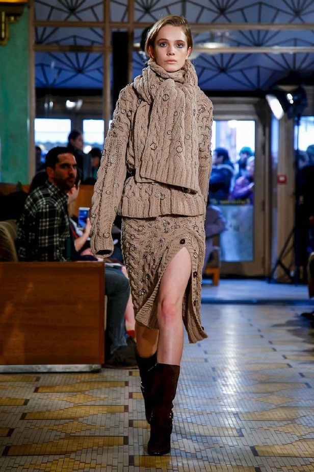 عرض ازياء ألتوزارا لخريف وشتاء 2018