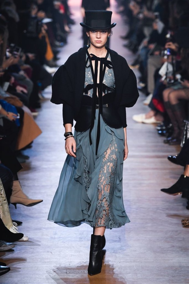 مجموعة ايلي صعب لخريف و شتاء 2018