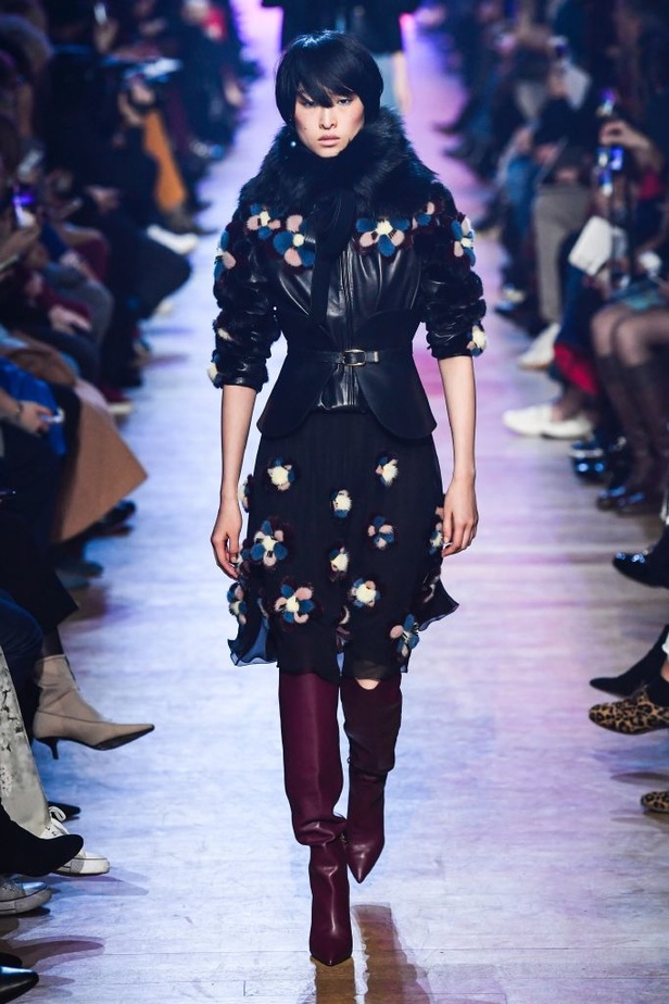 مجموعة ايلي صعب لخريف و شتاء 2018