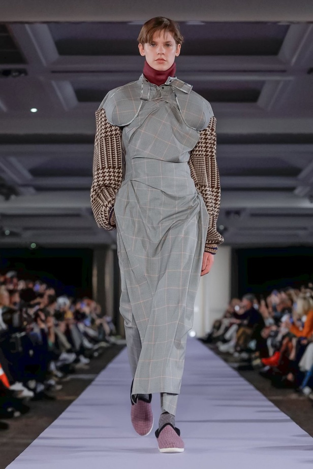 عرض أزياء Vivienne Westwood لخريف وشتاء 2019