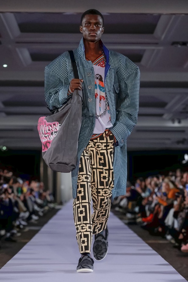 عرض أزياء Vivienne Westwood لخريف وشتاء 2019