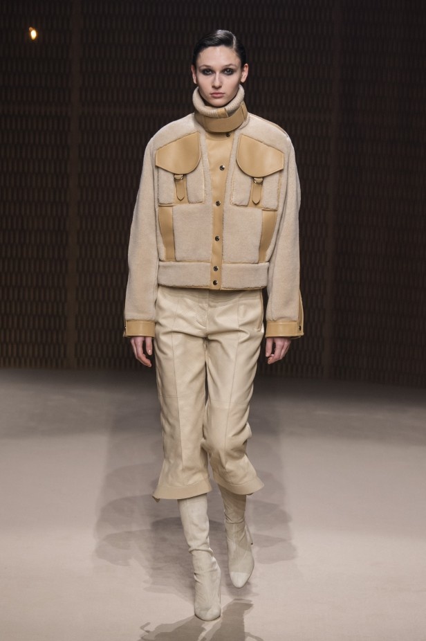 عرض Hermès لخريف وشتاء 2019 في باريس 