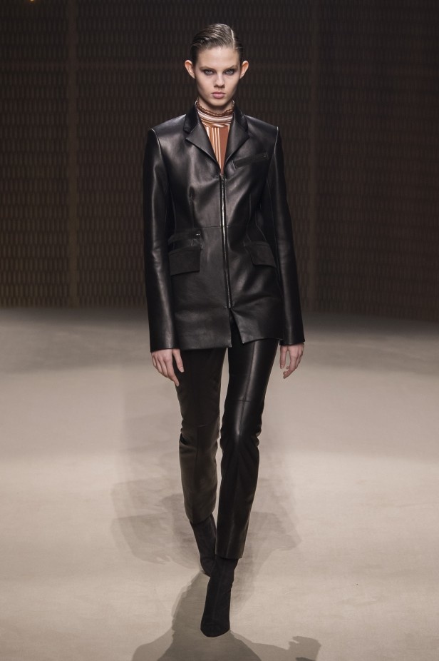 عرض Hermès لخريف وشتاء 2019 في باريس 