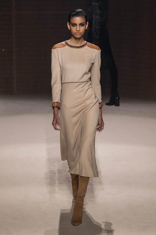 عرض Hermès لخريف وشتاء 2019 في باريس 