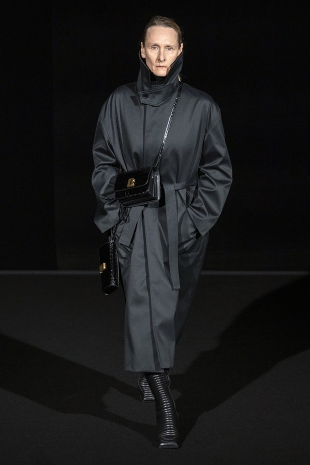 عرض Balenciaga لخريف 2019