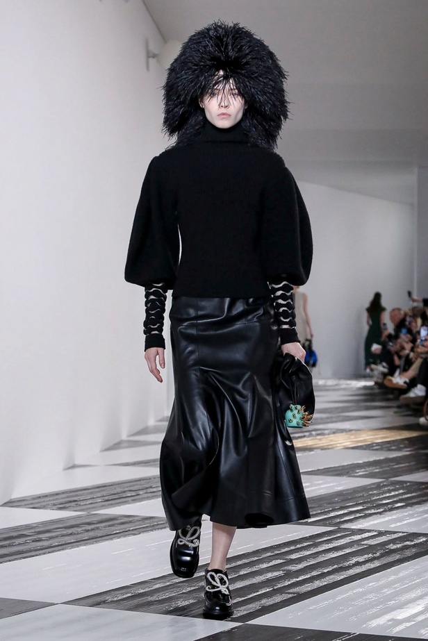 عرض مجموعة LOEWE لموسم خريف وشتاء 2020