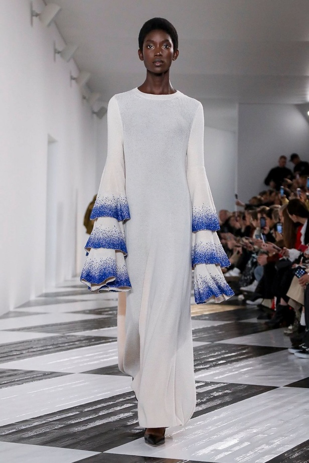 عرض مجموعة LOEWE لموسم خريف وشتاء 2020