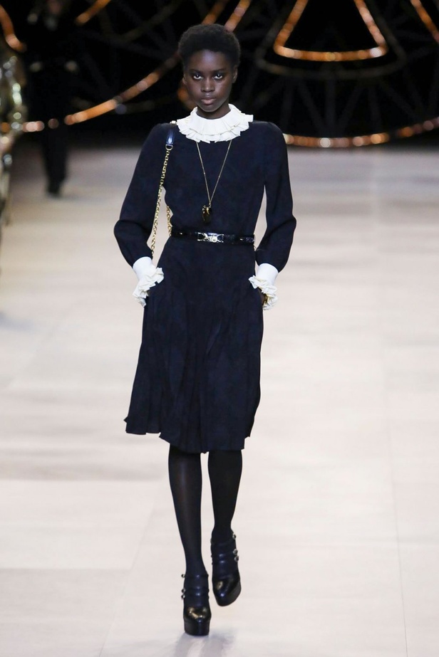 مجموعة الازياء الفاخرة من CELINE لخريف وشتاء 2020-2021