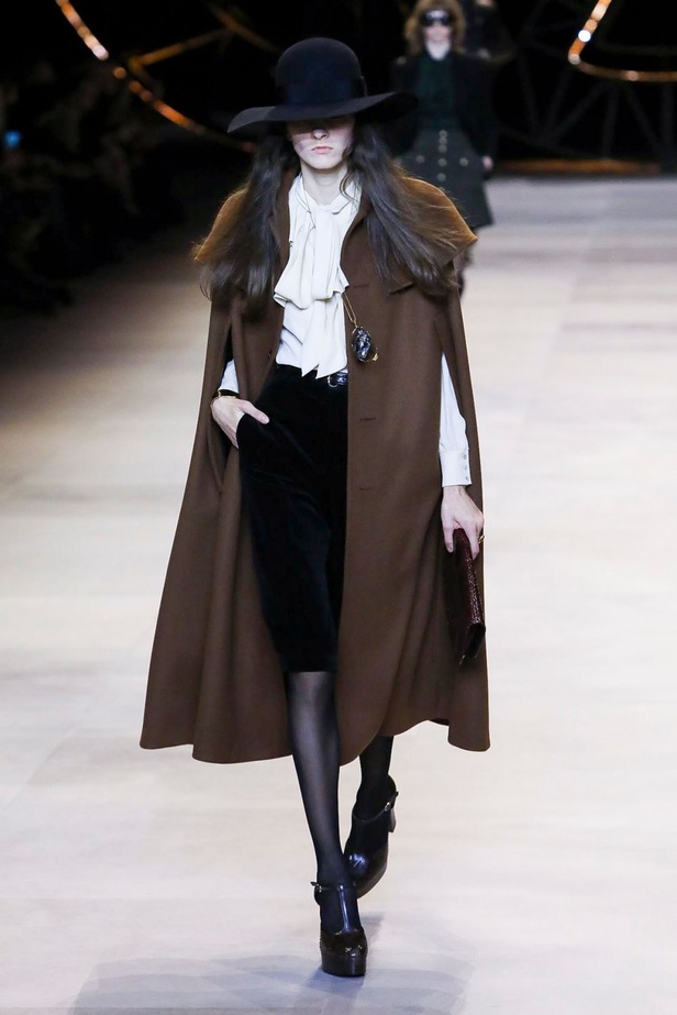 مجموعة الازياء الفاخرة من CELINE لخريف وشتاء 2020-2021