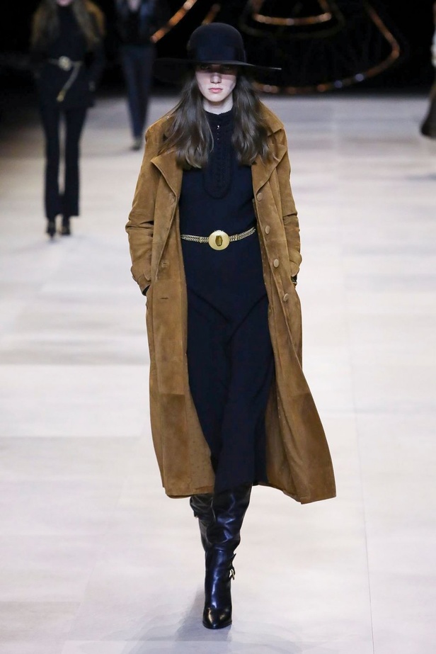 مجموعة الازياء الفاخرة من CELINE لخريف وشتاء 2020-2021