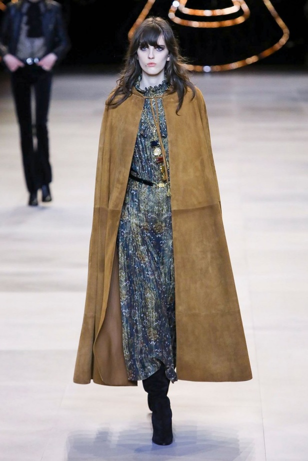 مجموعة الازياء الفاخرة من CELINE لخريف وشتاء 2020-2021