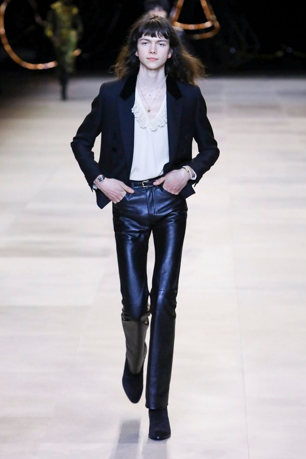 مجموعة الازياء الفاخرة من CELINE لخريف وشتاء 2020-2021