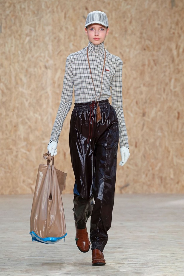 مجموعة الازياء الجاهزة من LACOSTE لخريف وشتاء 2021