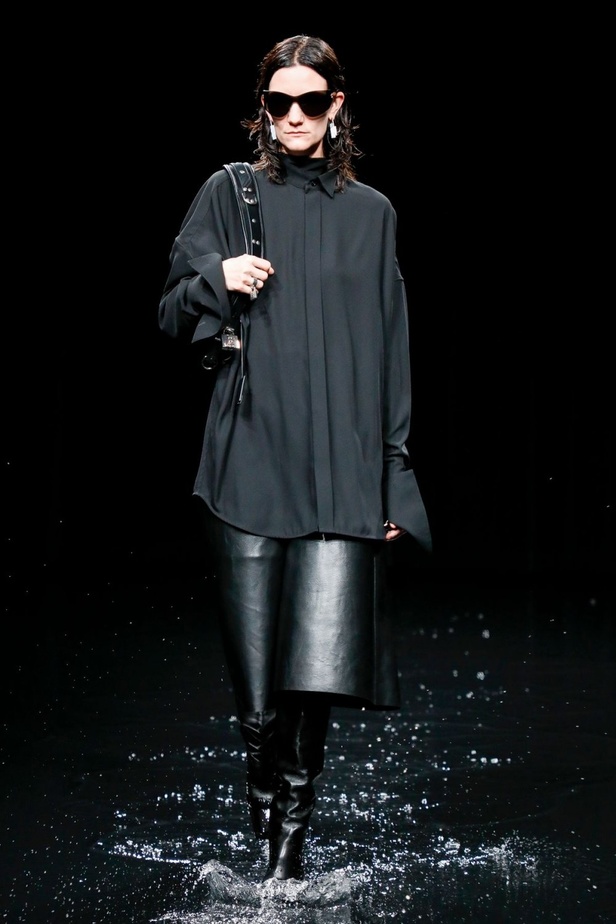عرض ازياء Balenciaga لخريف وشتاء 2020-2021