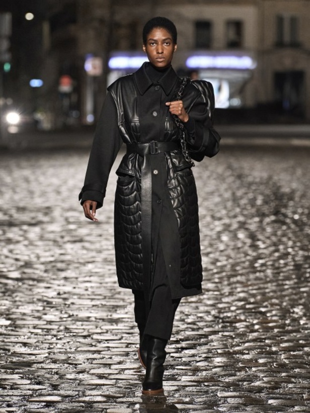 عرض أزياء Chloe  لخريف وشتاء 2021-2022 