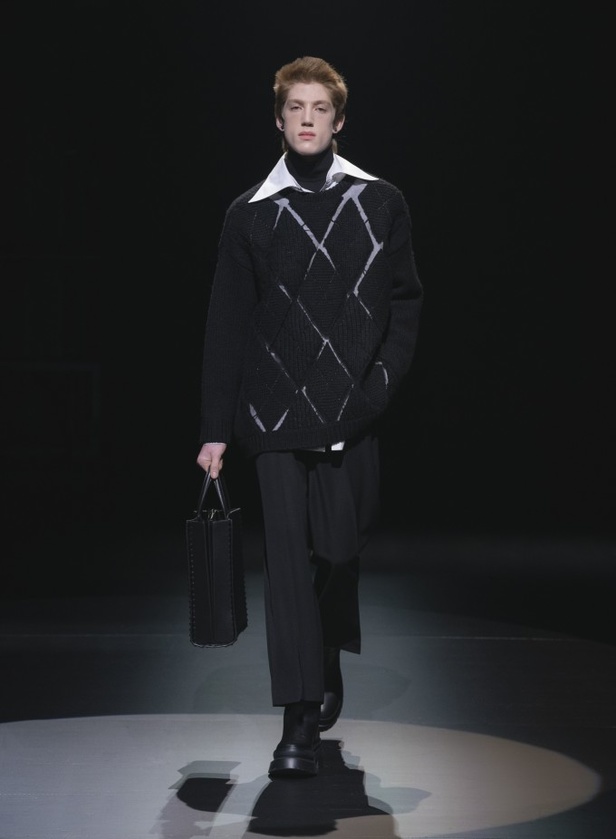 ماهي رسالة مجموعة آكت من VALENTINO لمدينة ميلانو؟