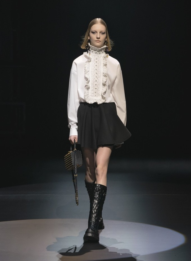 ماهي رسالة مجموعة آكت من VALENTINO لمدينة ميلانو؟