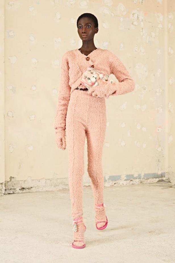 مجموعة Acne Studio لموسم خريف وشتاء 2021