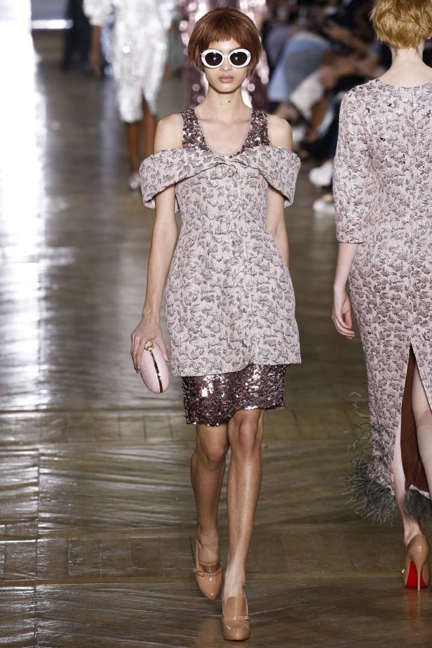 مجموعة "يوليانا سيرجينكو" للهوت كوتور لموسم خريف 2016