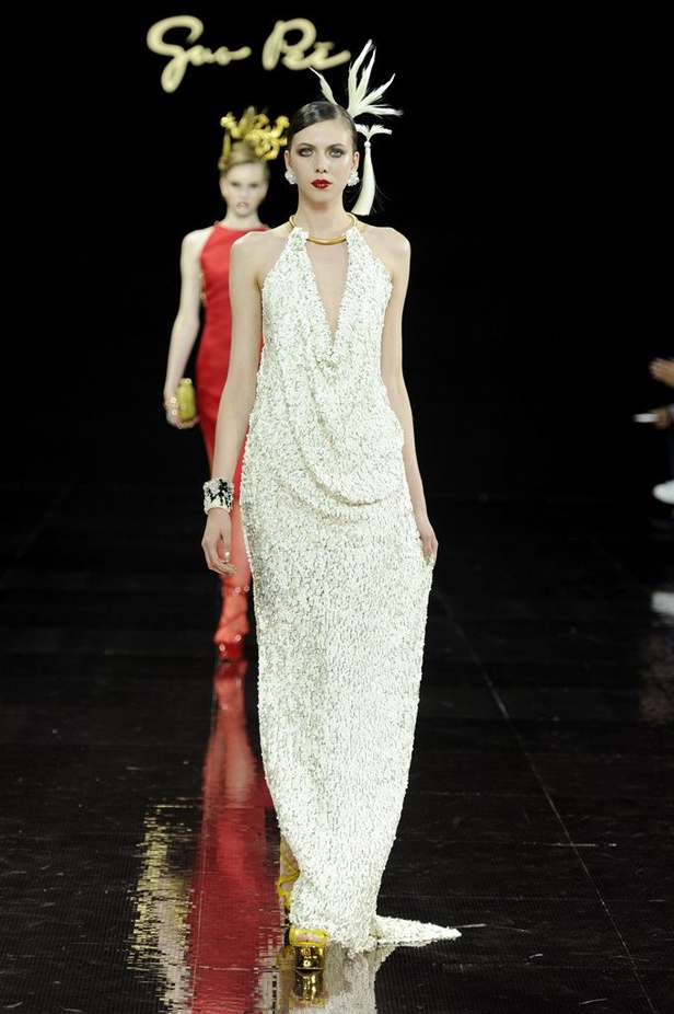 مجموعة Guo Pei للأزياء الفاخرة لخريف ٢٠١٦