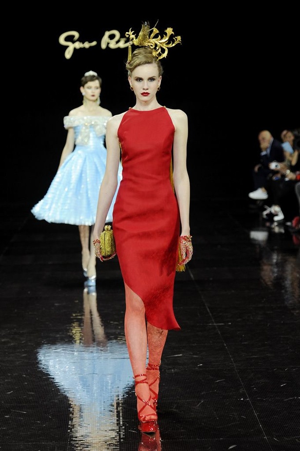 مجموعة Guo Pei للأزياء الفاخرة لخريف ٢٠١٦