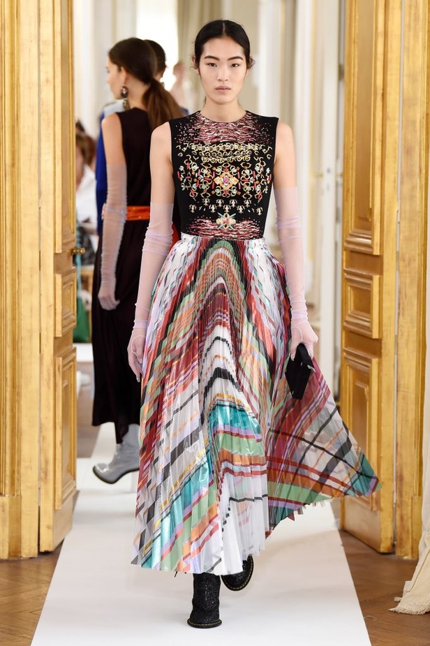عرض Schiaparelli للأزياء الراقية لخريف وشتاء ٢٠١٨ !