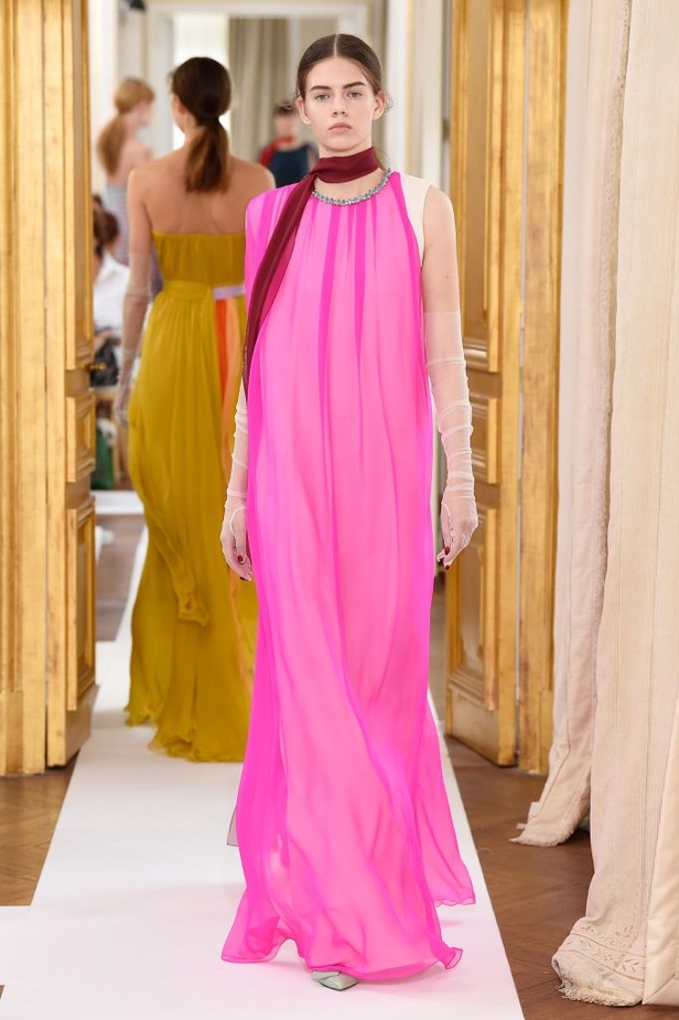 عرض Schiaparelli للأزياء الراقية لخريف وشتاء ٢٠١٨ !