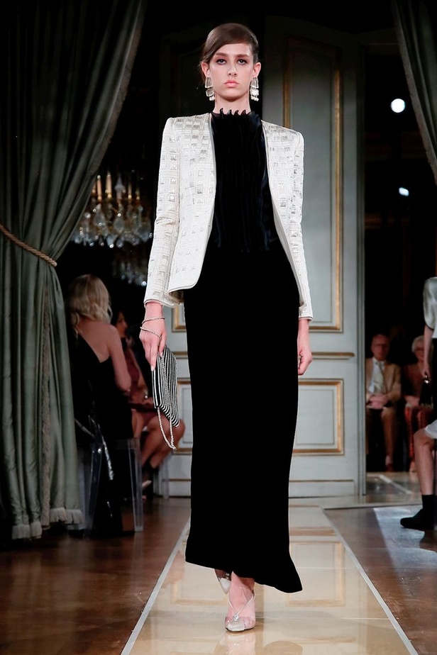 مجموعة Giorgio Armani Prive للأزياء الراقية لخريف 2018 