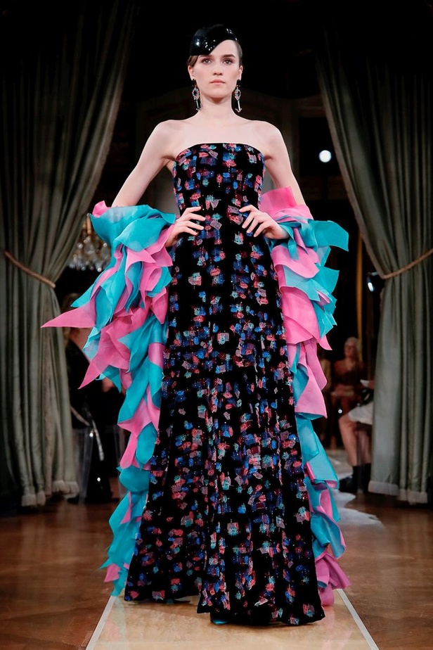 مجموعة Giorgio Armani Prive للأزياء الراقية لخريف 2018 