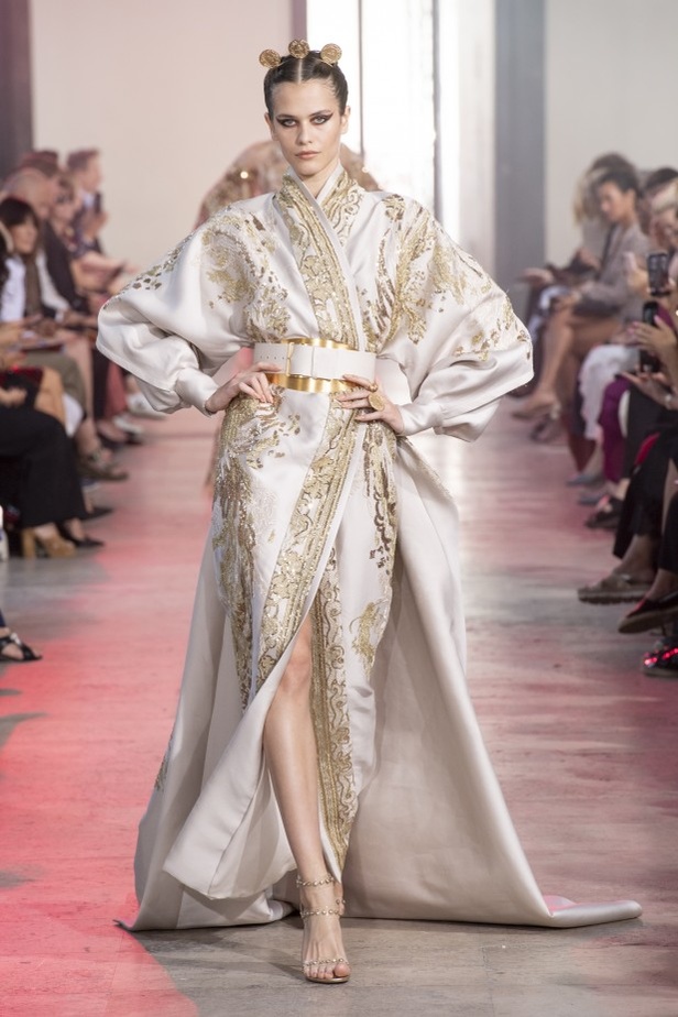 مجموعة إيلي صعب للأزياء الفاخرة لخريف وشتاء 2020 من وحي الصين