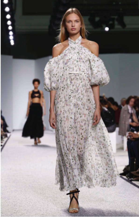 مجموعة Giambattista Valli لربيع وصيف ٢٠١٧ !