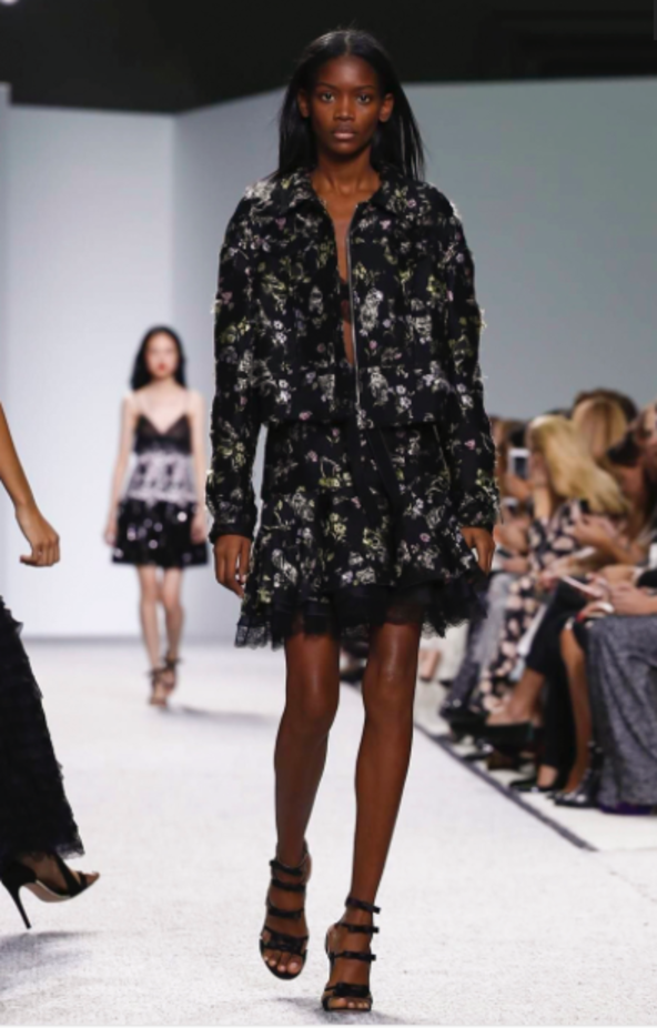 مجموعة Giambattista Valli لربيع وصيف ٢٠١٧ !