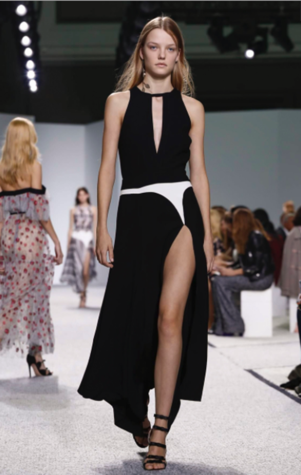 مجموعة Giambattista Valli لربيع وصيف ٢٠١٧ !