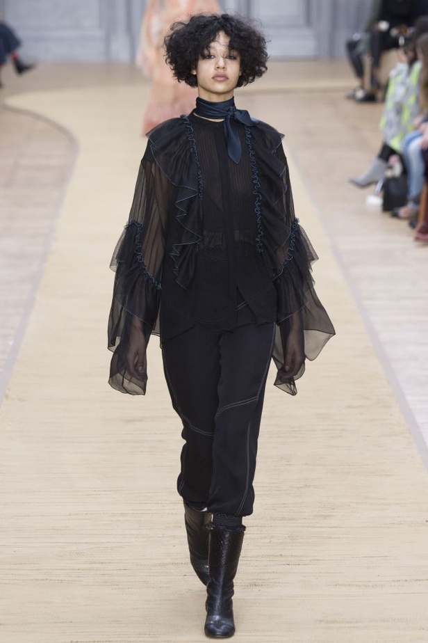 عرض Chloé لخريف وشتاء 2016-2017