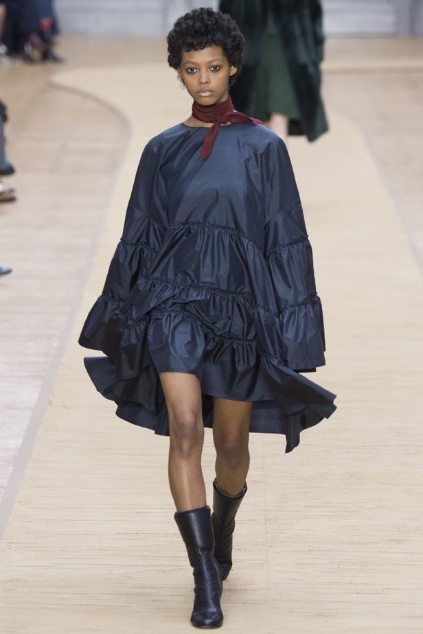 عرض Chloé لخريف وشتاء 2016-2017