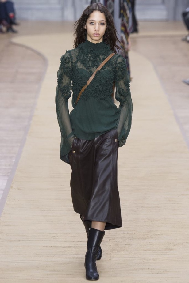 عرض Chloé لخريف وشتاء 2016-2017