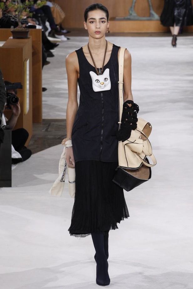 مجموعة Loewe لخريف وشتاء 2016-2017