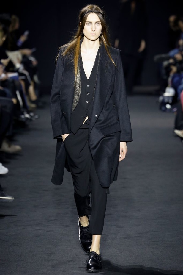 مجموعة Ann Demeulemeester لخريف وشتاء ١٧/١٦