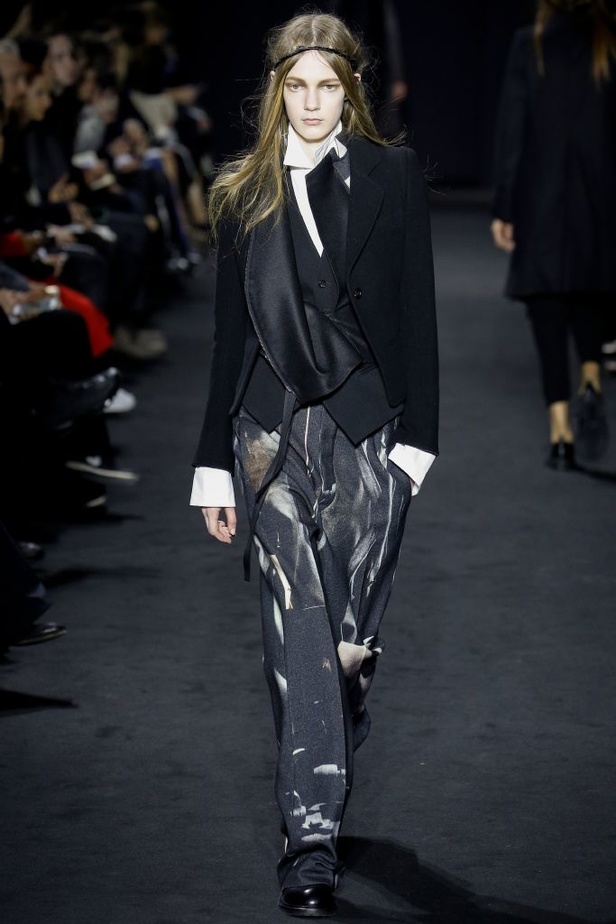 مجموعة Ann Demeulemeester لخريف وشتاء ١٧/١٦