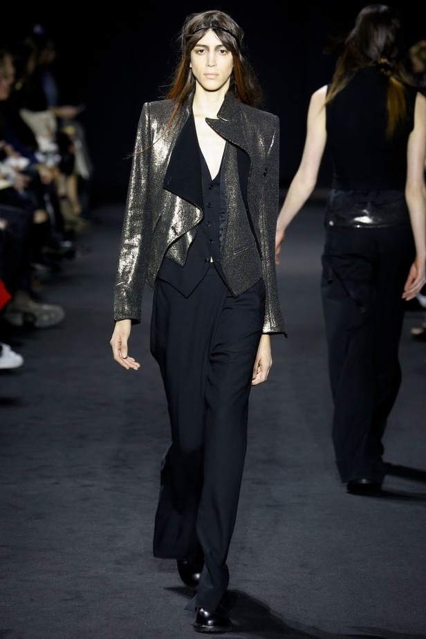 مجموعة Ann Demeulemeester لخريف وشتاء ١٧/١٦