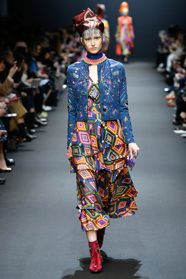 عرض أزياء Manish Arora لخريف وشتاء 2017