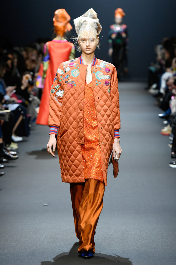 عرض أزياء Manish Arora لخريف وشتاء 2017