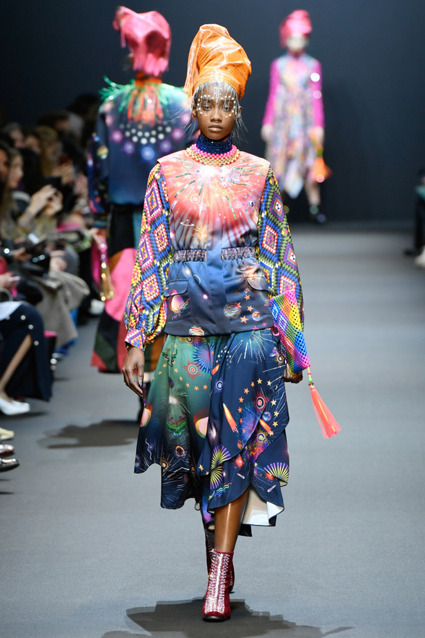 عرض أزياء Manish Arora لخريف وشتاء 2017